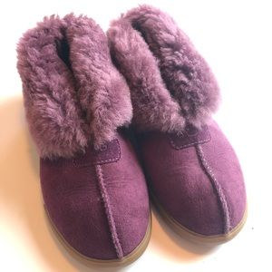 Ugg Slippers / Purple / Leather and Sheepskin
